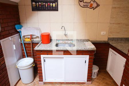 Casa à venda com 180m², 3 quartos e 2 vagas Casa à venda com 180m², 3 quartos e 2 vagasArea de Churrasqueira