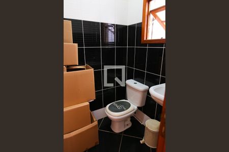 Casa à venda com 180m², 3 quartos e 2 vagas Casa à venda com 180m², 3 quartos e 2 vagasBanheiro 4