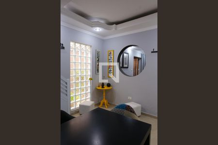 Casa à venda com 180m², 3 quartos e 2 vagas Casa à venda com 180m², 3 quartos e 2 vagasSala de Jantar