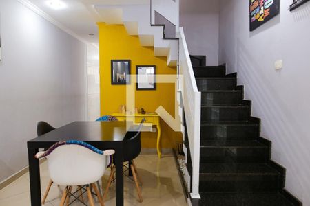 Casa à venda com 180m², 3 quartos e 2 vagas Casa à venda com 180m², 3 quartos e 2 vagasSala de Jantar