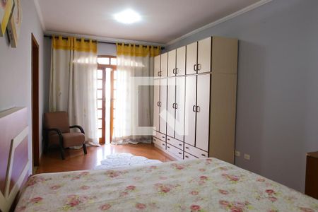 Casa à venda com 180m², 3 quartos e 2 vagas Casa à venda com 180m², 3 quartos e 2 vagasSuite