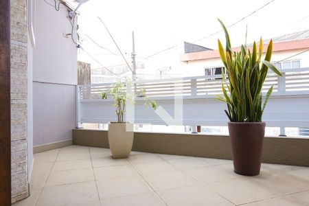 Casa à venda com 180m², 3 quartos e 2 vagas Casa à venda com 180m², 3 quartos e 2 vagasSuite Varanda