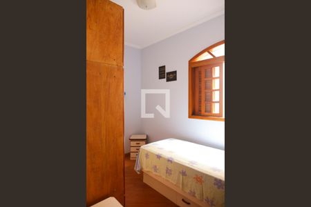 Casa à venda com 180m², 3 quartos e 2 vagas Casa à venda com 180m², 3 quartos e 2 vagasQuarto 3