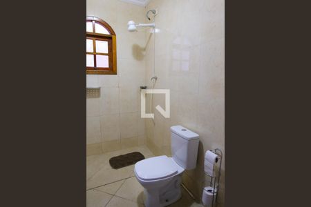 Casa à venda com 180m², 3 quartos e 2 vagas Casa à venda com 180m², 3 quartos e 2 vagasBanheiro 3