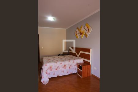 Casa à venda com 180m², 3 quartos e 2 vagas Casa à venda com 180m², 3 quartos e 2 vagasSuite