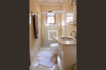 Casa à venda com 180m², 3 quartos e 2 vagas Casa à venda com 180m², 3 quartos e 2 vagasSuite Banheiro