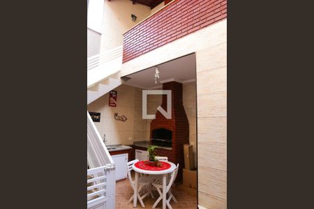 Casa à venda com 180m², 3 quartos e 2 vagas Casa à venda com 180m², 3 quartos e 2 vagasArea de Churrasqueira