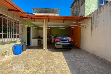 Casa à venda com 225m², 3 quartos e 5 vagasQuintal - Garagem