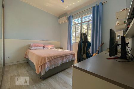 Casa à venda com 225m², 3 quartos e 5 vagasQuarto 2