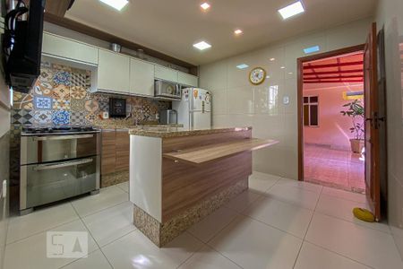Casa à venda com 225m², 3 quartos e 5 vagasCozinha