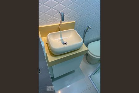 Casa à venda com 225m², 3 quartos e 5 vagasBanheiro da Suíte 1