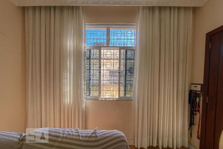 Sala de casa à venda com 3 quartos, 225m² em Olaria, Rio de Janeiro