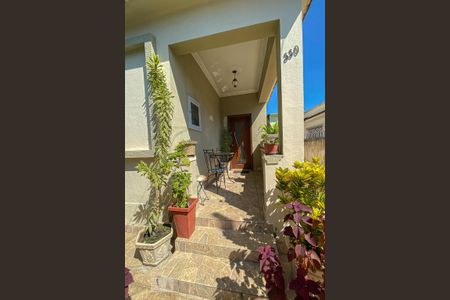 Casa à venda com 225m², 3 quartos e 5 vagasEntrada