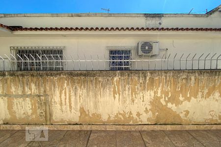 Vista Sala de casa à venda com 3 quartos, 225m² em Olaria, Rio de Janeiro