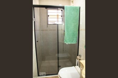 Banheiro da Suíte 1 de casa à venda com 3 quartos, 139m² em Vila Nivi, São Paulo