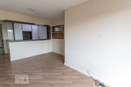 Sala de apartamento para alugar com 3 quartos, 65m² em Jardim Jaqueline, São Paulo