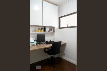 Apartamento à venda com 150m², 4 quartos e 3 vagasEscritório