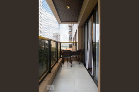 sacada de apartamento para alugar com 4 quartos, 150m² em Santana, São Paulo
