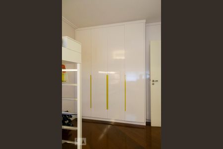 Apartamento à venda com 150m², 4 quartos e 3 vagasquarto 2