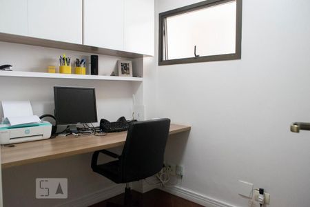 Apartamento à venda com 150m², 4 quartos e 3 vagasEscritório