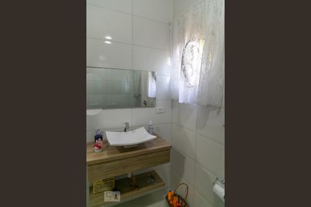 Casa à venda com 300m², 4 quartos e 5 vagasBanheiro da suíte 1