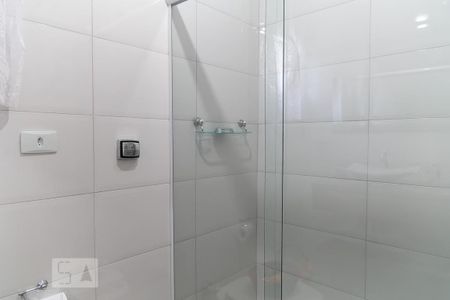 Casa à venda com 300m², 4 quartos e 5 vagasBanheiro da suíte 1