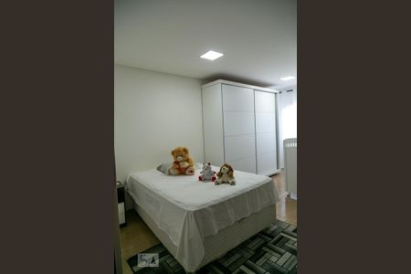 Casa à venda com 300m², 4 quartos e 5 vagas Casa à venda com 300m², 4 quartos e 5 vagasQuarto 3