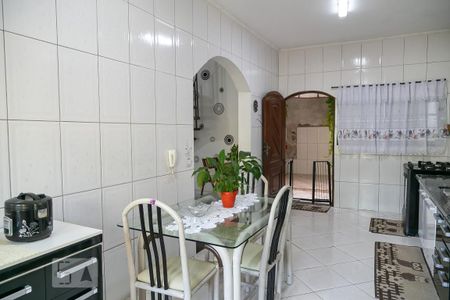 Casa à venda com 300m², 4 quartos e 5 vagas Casa à venda com 300m², 4 quartos e 5 vagasCozinha