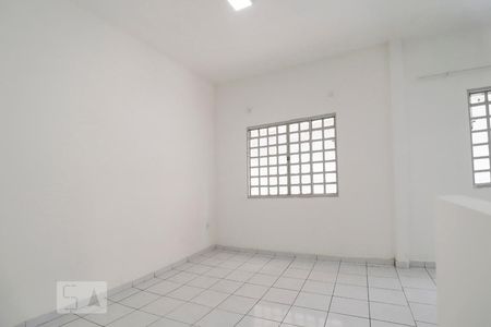Sala de casa para alugar com 3 quartos, 144m² em Setor Morada do Sol, Goiânia