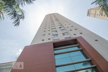 Apartamento para alugar com 83m², 1 quarto e 1 vaga