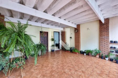 Casa para alugar com 153m², 2 quartos e 3 vagasQuintal