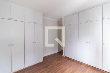 Apartamento para alugar com 130m², 3 quartos e 1 vaga Apartamento para alugar com 130m², 3 quartos e 1 vagaSuíte