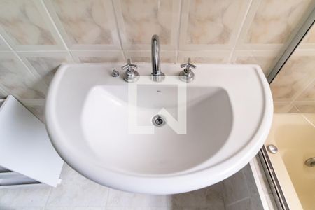 Apartamento para alugar com 130m², 3 quartos e 1 vaga Apartamento para alugar com 130m², 3 quartos e 1 vagaBanheiro da Suíte