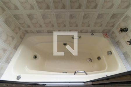 Apartamento para alugar com 130m², 3 quartos e 1 vaga Apartamento para alugar com 130m², 3 quartos e 1 vagaBanheiro da Suíte