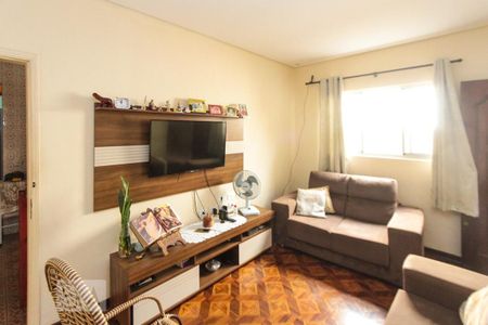 Sala de casa à venda com 6 quartos, 240m² em Vila Prudente, São Paulo
