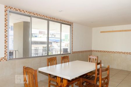 Apartamento à venda com 140m², 3 quartos e 1 vaga Apartamento à venda com 140m², 3 quartos e 1 vagaÁrea comum - salão de festas