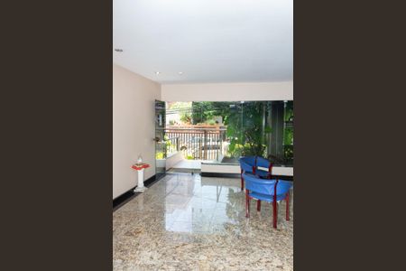 Apartamento à venda com 140m², 3 quartos e 1 vaga Apartamento à venda com 140m², 3 quartos e 1 vagaÁrea comum - hall de entrada