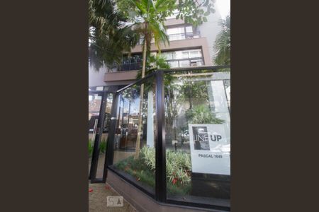 Studio para alugar com 38m², 1 quarto e 1 vagaFachada