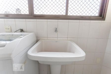 Apartamento à venda com 93m², 2 quartos e 3 vagas Apartamento à venda com 93m², 2 quartos e 3 vagasÁrea de Serviço