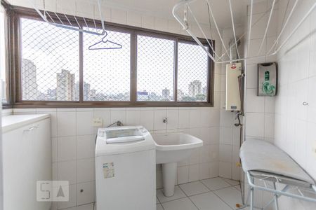 Apartamento à venda com 93m², 2 quartos e 3 vagas Apartamento à venda com 93m², 2 quartos e 3 vagasÁrea de Serviço