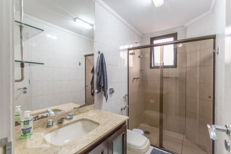 Apartamento à venda com 93m², 2 quartos e 3 vagas Apartamento à venda com 93m², 2 quartos e 3 vagasBanheiro Suíte