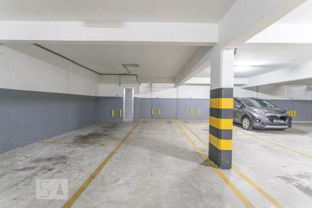 Apartamento à venda com 93m², 2 quartos e 3 vagas Apartamento à venda com 93m², 2 quartos e 3 vagasGaragem