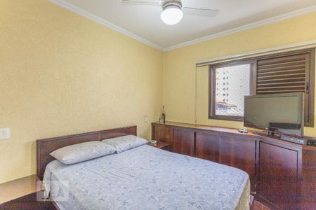 Apartamento à venda com 93m², 2 quartos e 3 vagas Apartamento à venda com 93m², 2 quartos e 3 vagasSuíte