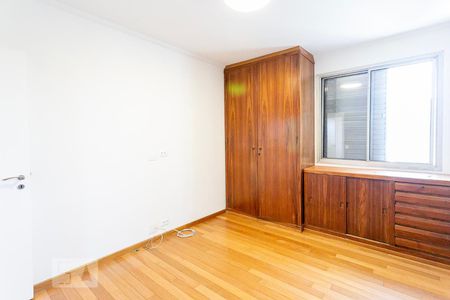 Quarto de apartamento para alugar com 2 quartos, 108m² em Pinheiros, São Paulo