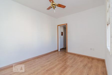 Sala/Quarto de kitnet/studio à venda com 1 quarto, 23m² em Centro, Porto Alegre