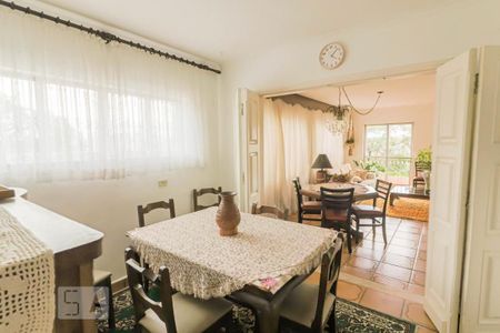Casa à venda com 380m², 3 quartos e 5 vagas Salas 