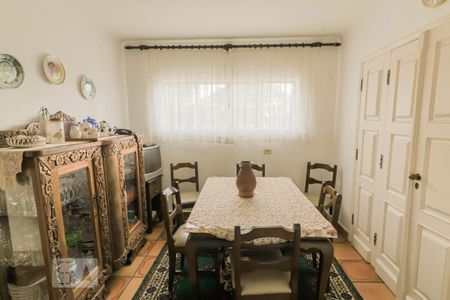 Casa à venda com 380m², 3 quartos e 5 vagas Salas 