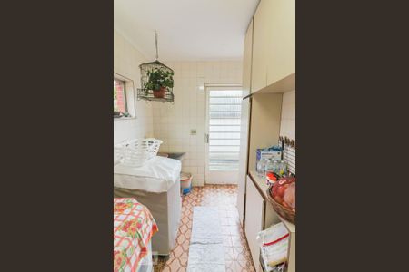 Casa à venda com 380m², 3 quartos e 5 vagasLavanderia