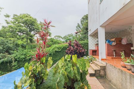 Casa à venda com 380m², 3 quartos e 5 vagasÁrea comum - Piscina