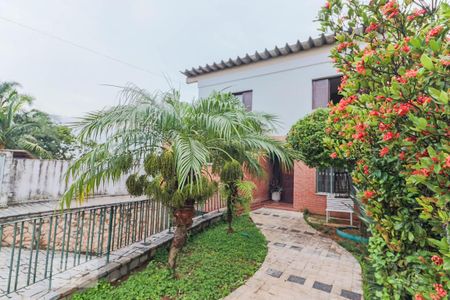 Casa à venda com 380m², 3 quartos e 5 vagasFachada Casa 